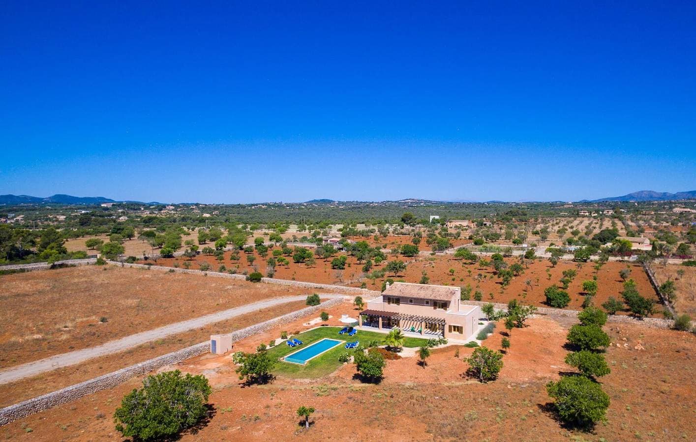Foto 5 von 51: Gemütlicher Rückzugsort am Strand mit Terrasse, Pool und Wifi