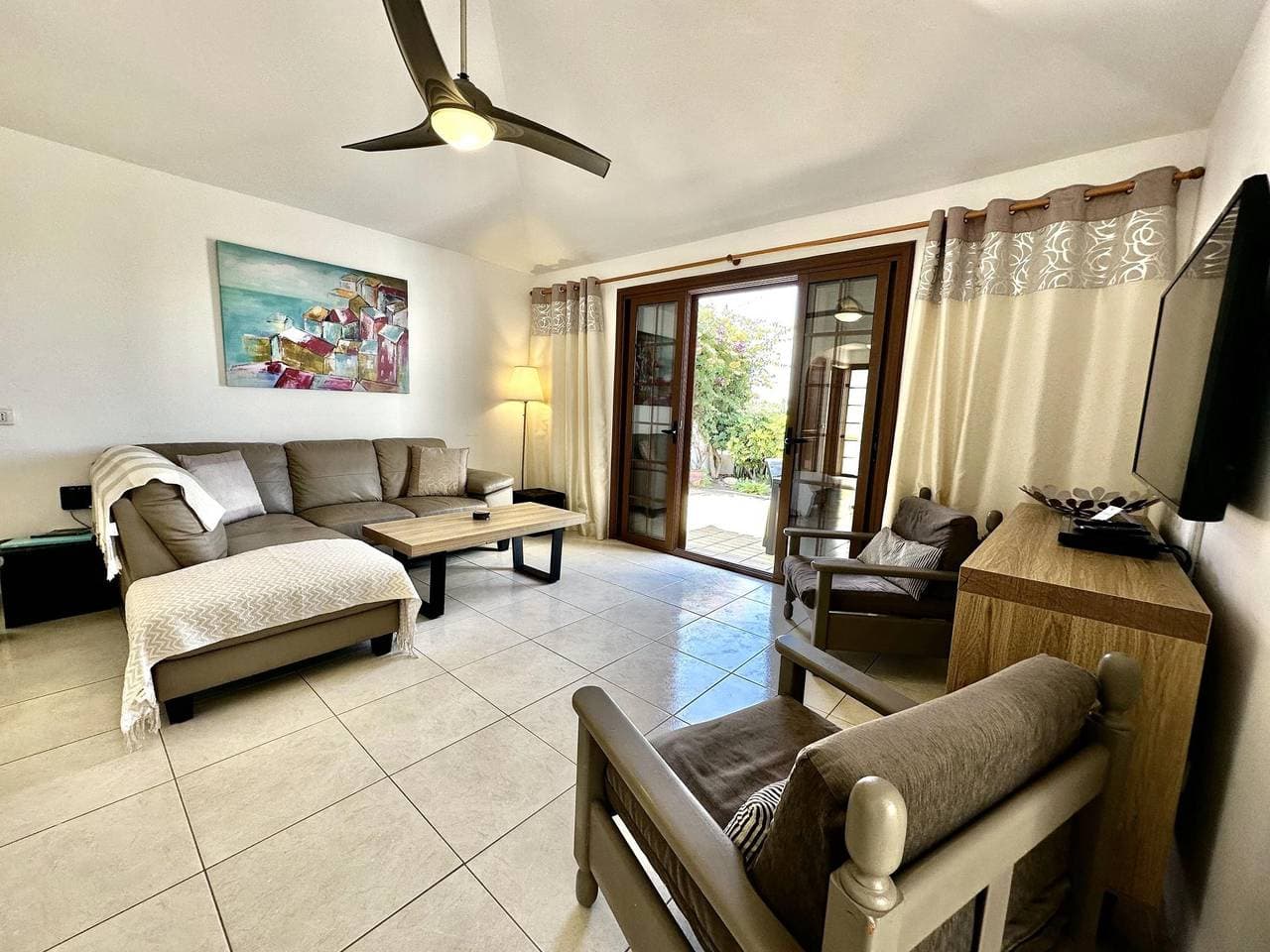 Foto 3 von 43: Villa für 5 Personen mit Terrasse