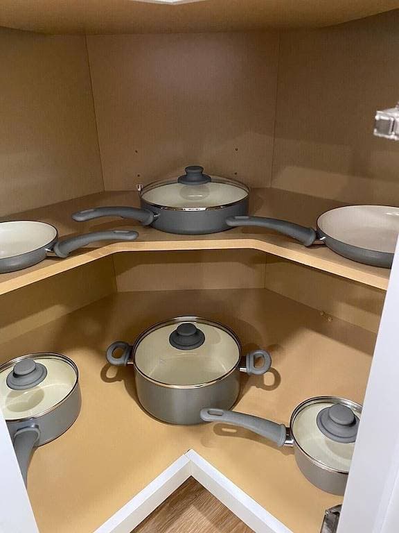 Foto 10 von 21: Entzückende brandneue 1-Zimmer-Wohnung in der Innenstadt von Traverse City