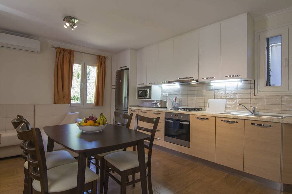 Friedliches Studio im Dorf Lakka 1