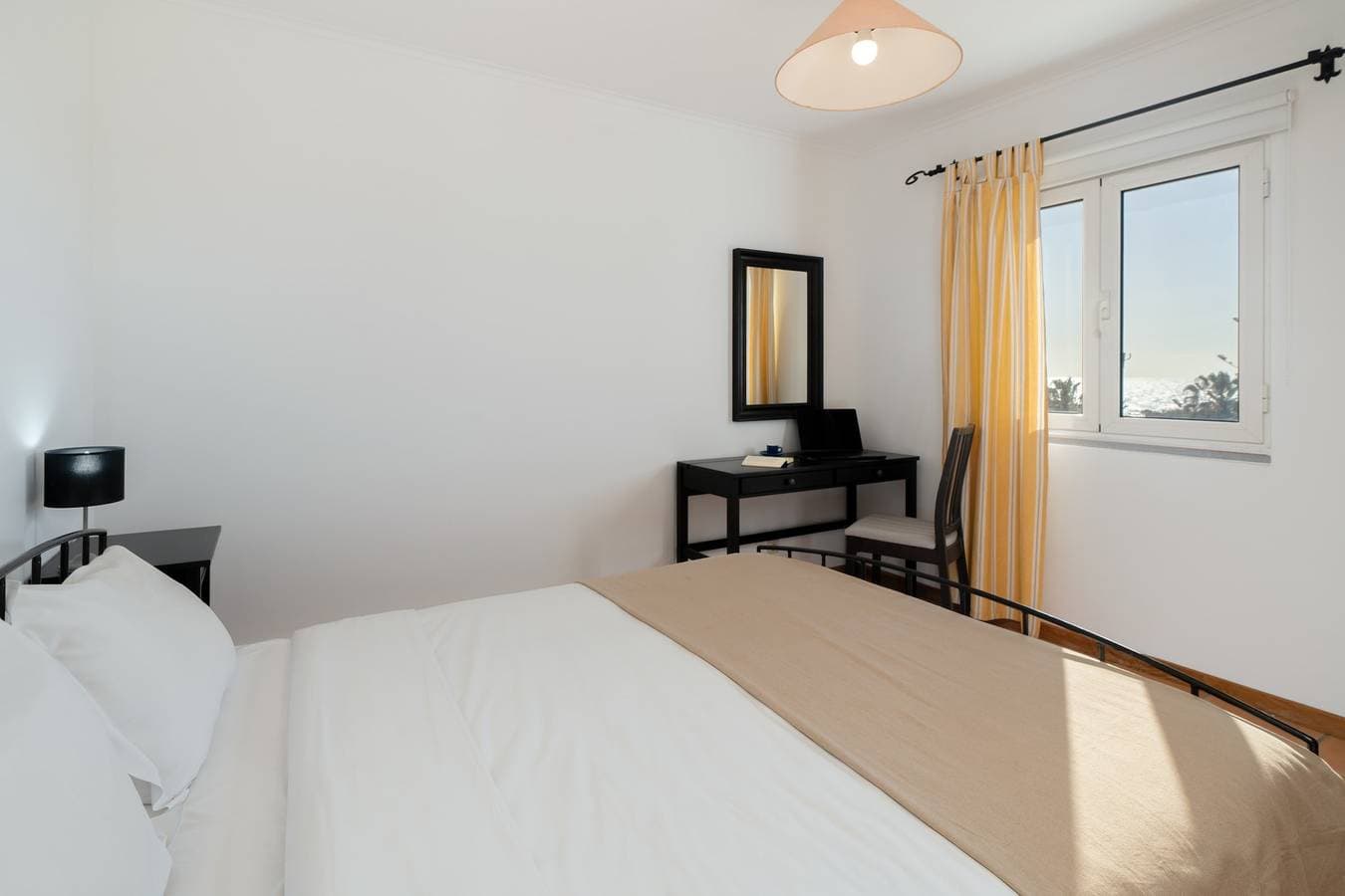 Foto 10 von 22: Fontinha I - Ruhiger Rückzugsort in Strandnähe.