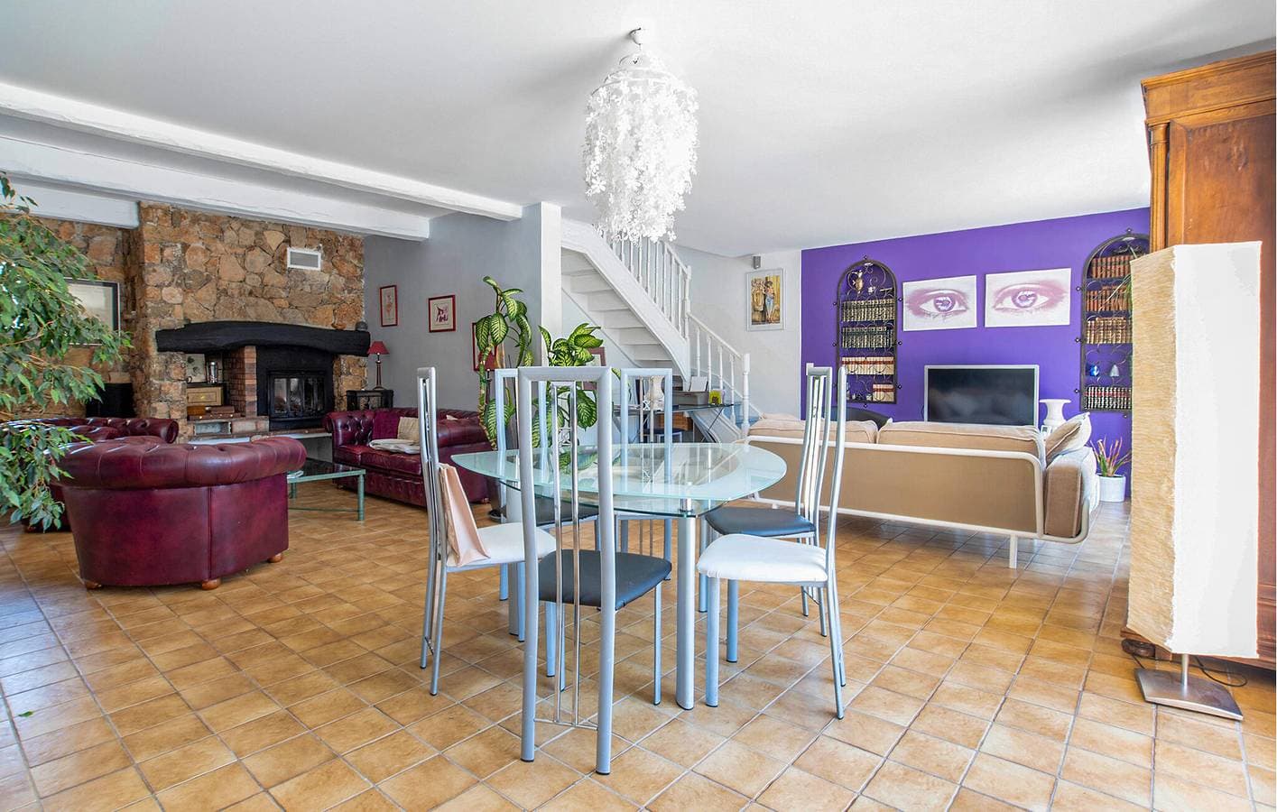 Foto 5 von 32: Poolside Terrace Apartment in Saint-Cézaire-sur-Siagne