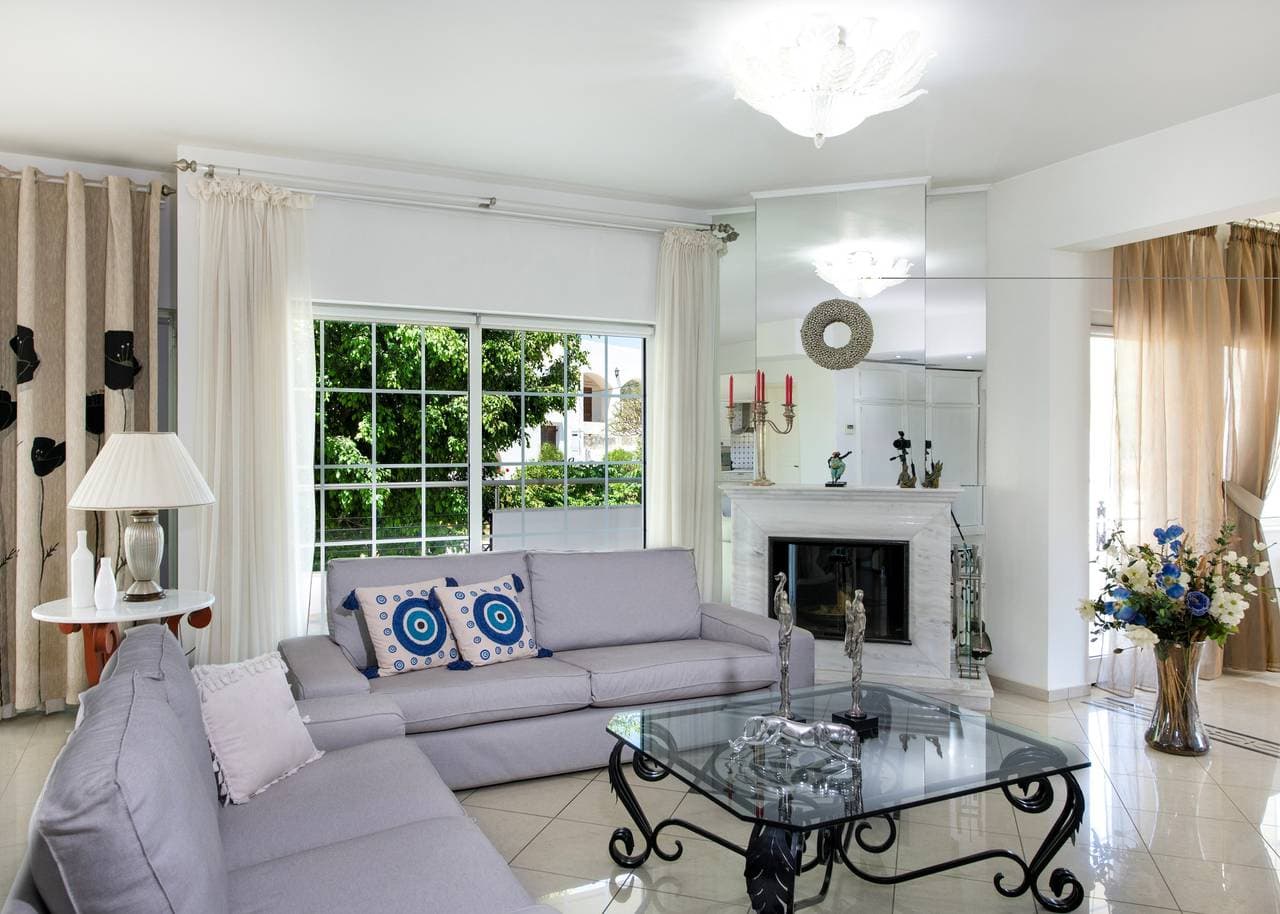 Foto 9 von 70: Luxury Seaside Villa Plumeria – 50m to Sandy Beach