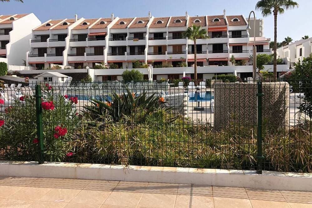Foto 4 von 30: Parque Santiago 1-2 bed 2 bath-sea front-Pool view. step free access.