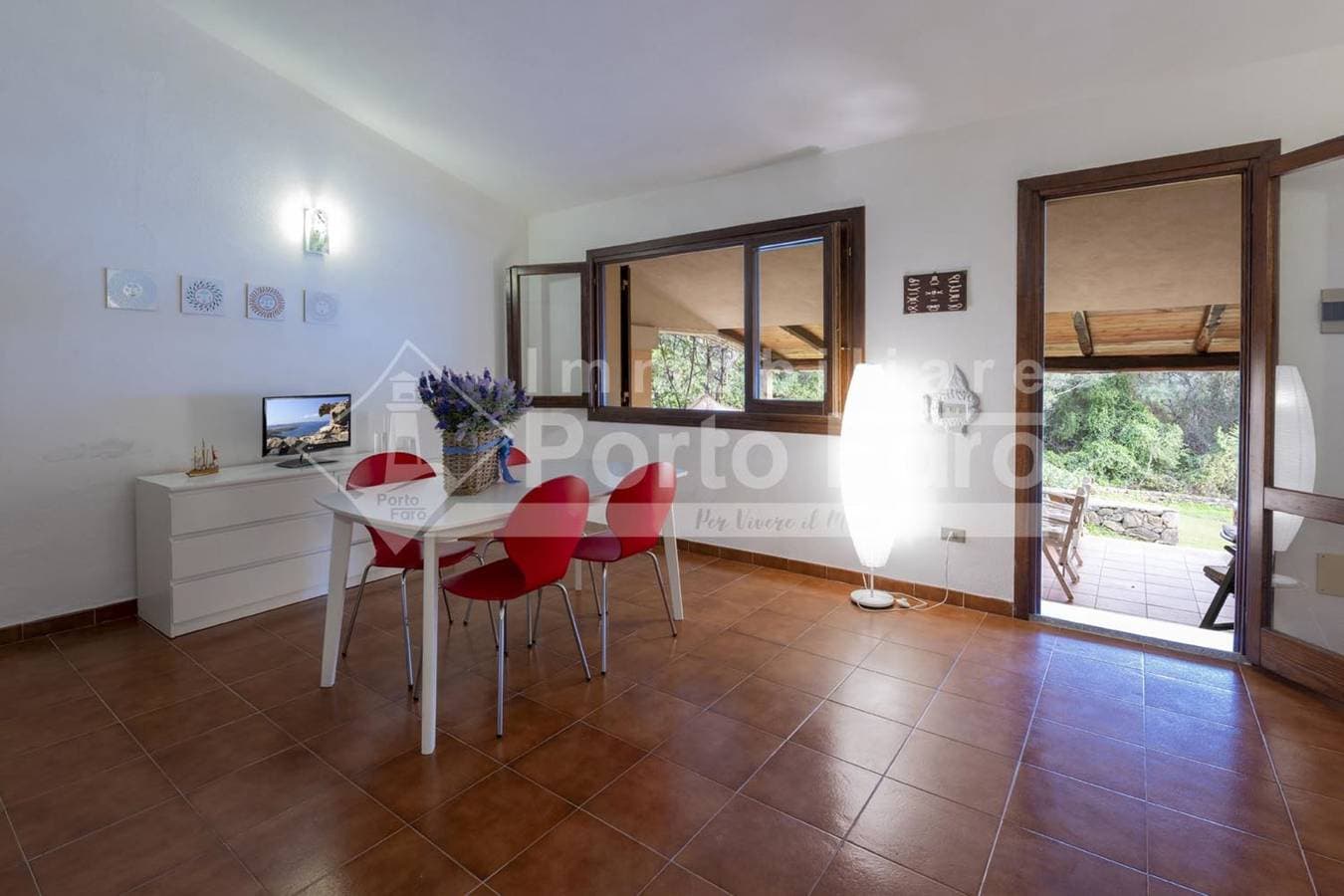 Foto 7 von 17: Ferienwohnung für 8 Personen mit Garten