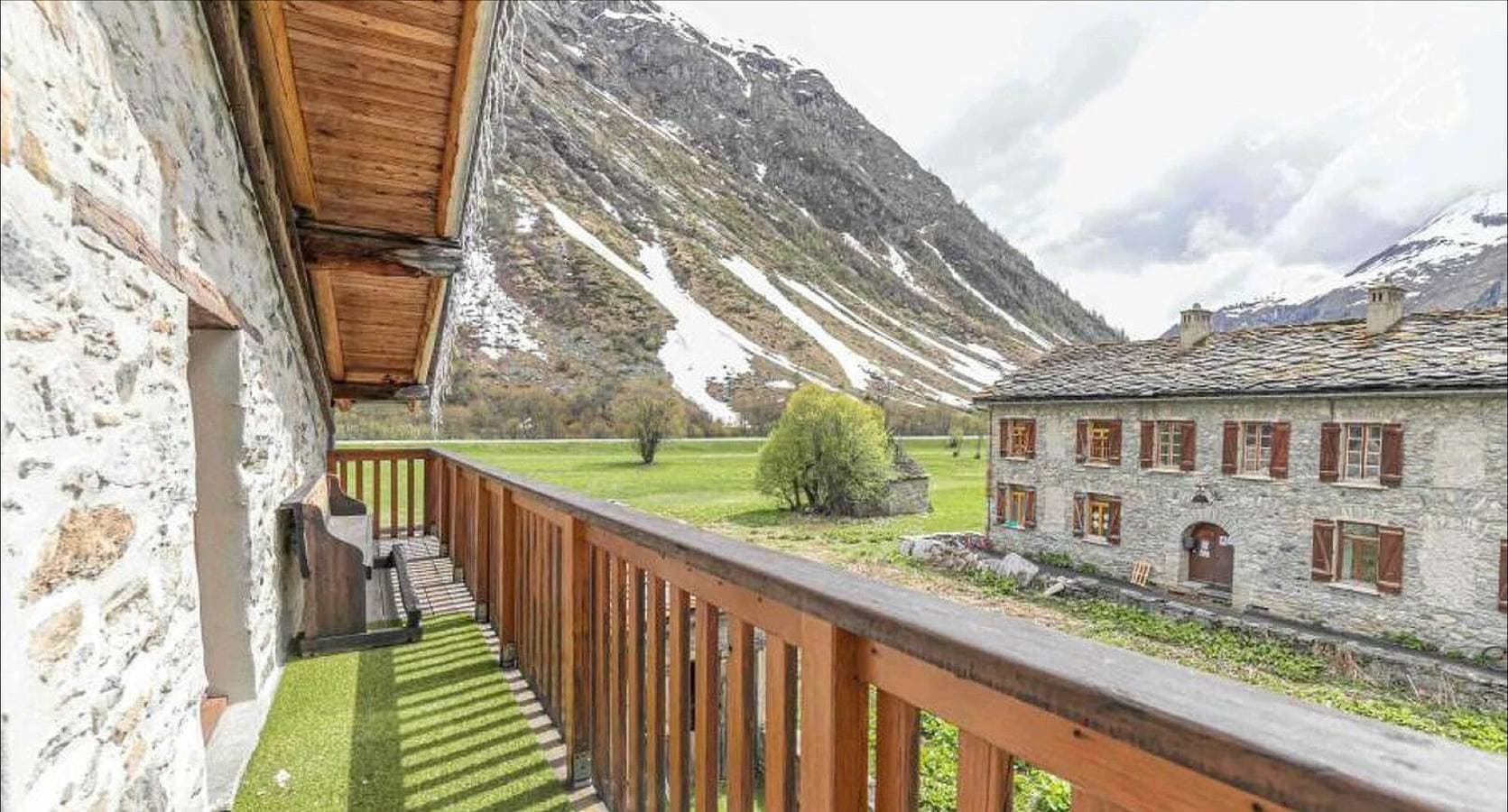 Foto 10 von 21: Chalet „Vernès Le Chamois“ mit Bergblick, Gemeinschaftsgarten und WLAN