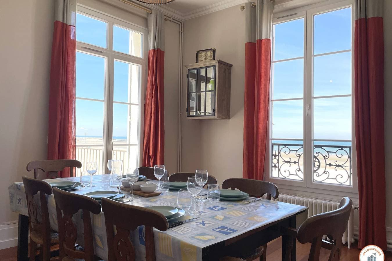 Foto 10 von 38: Ferienwohnung für 6 Personen mit Terrasse