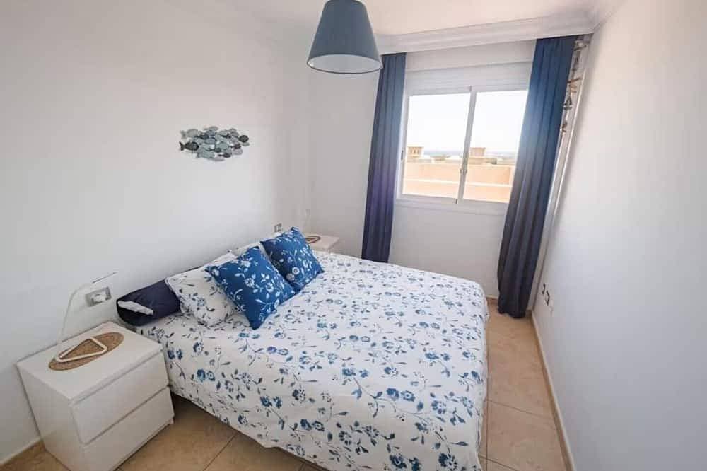 Foto 2 von 20: Cozy 2-bedroom apartment in enjoyable Porís de Abona with WiFi