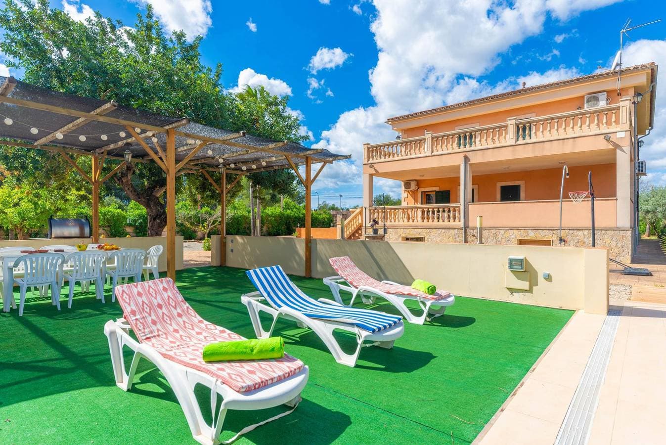 Foto 3 von 58: Es Garroveret - Traumhafte Finca mit privatem Schwimmbad und kostenlosem W-Lan