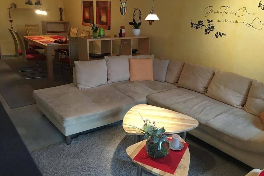 Foto 7 von 30: Exklusive, seenahe Ferienwohnung in einer Wohnanlage mit parkähnlichem Garten