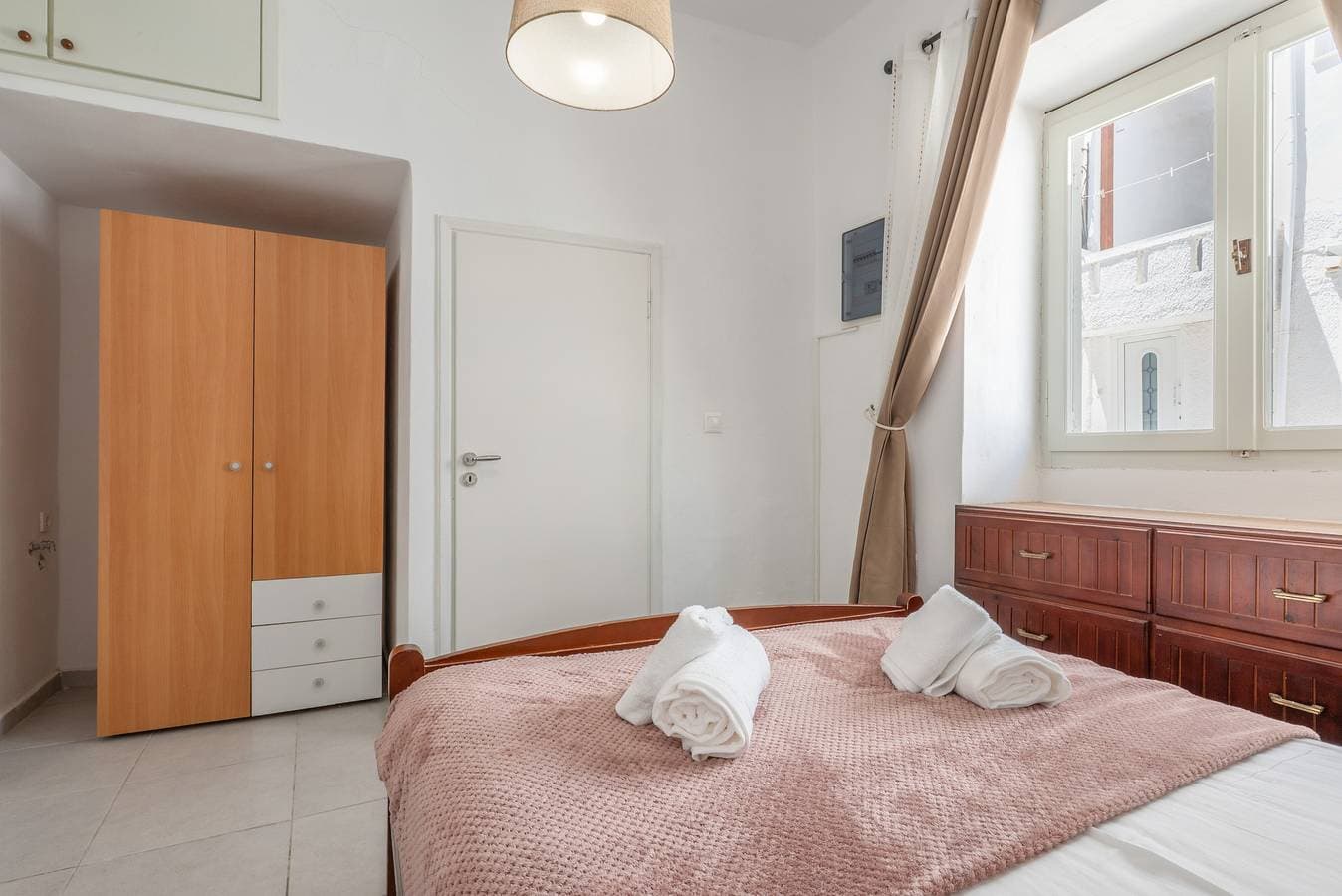 Foto 13 von 28: Apartment 'Kallithea Beach' mit Meerblick, WLAN und Klimaanlage