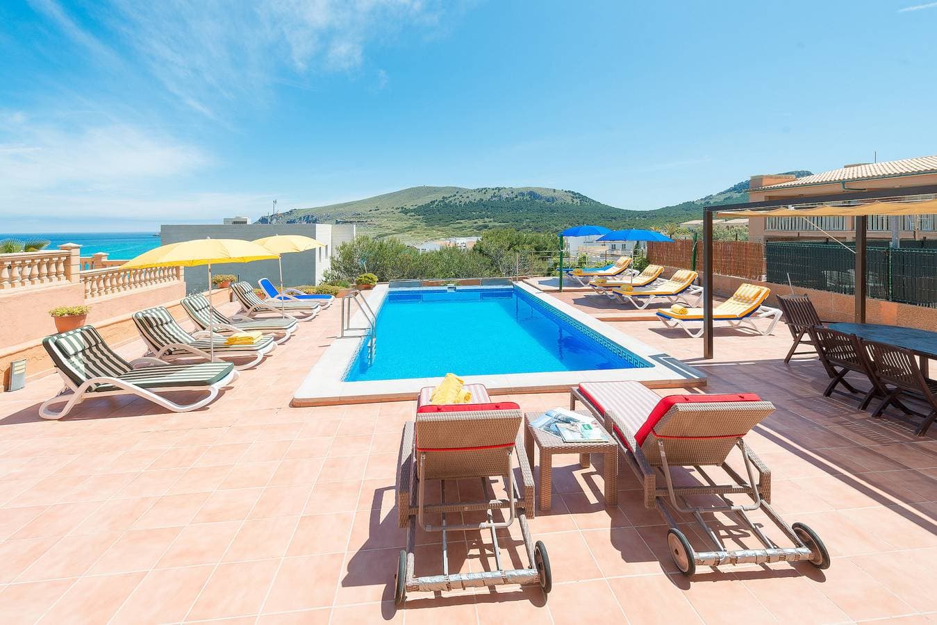 Foto 10 von 50: Camomila Villa für 12 Personen mit Pool in Cala Mesquida
