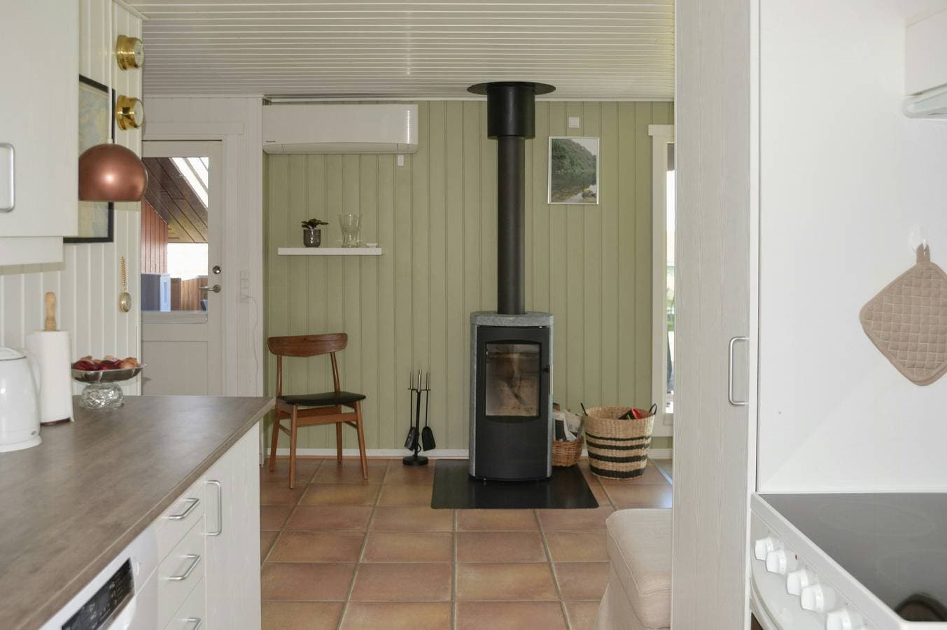 Foto 6 von 38: Ferienhaus mit Blick aufs Wasser in Grønsund