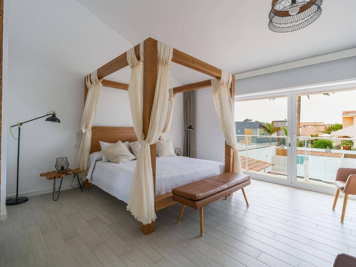 Foto 4 von 55: Three-Bedroom Villa
