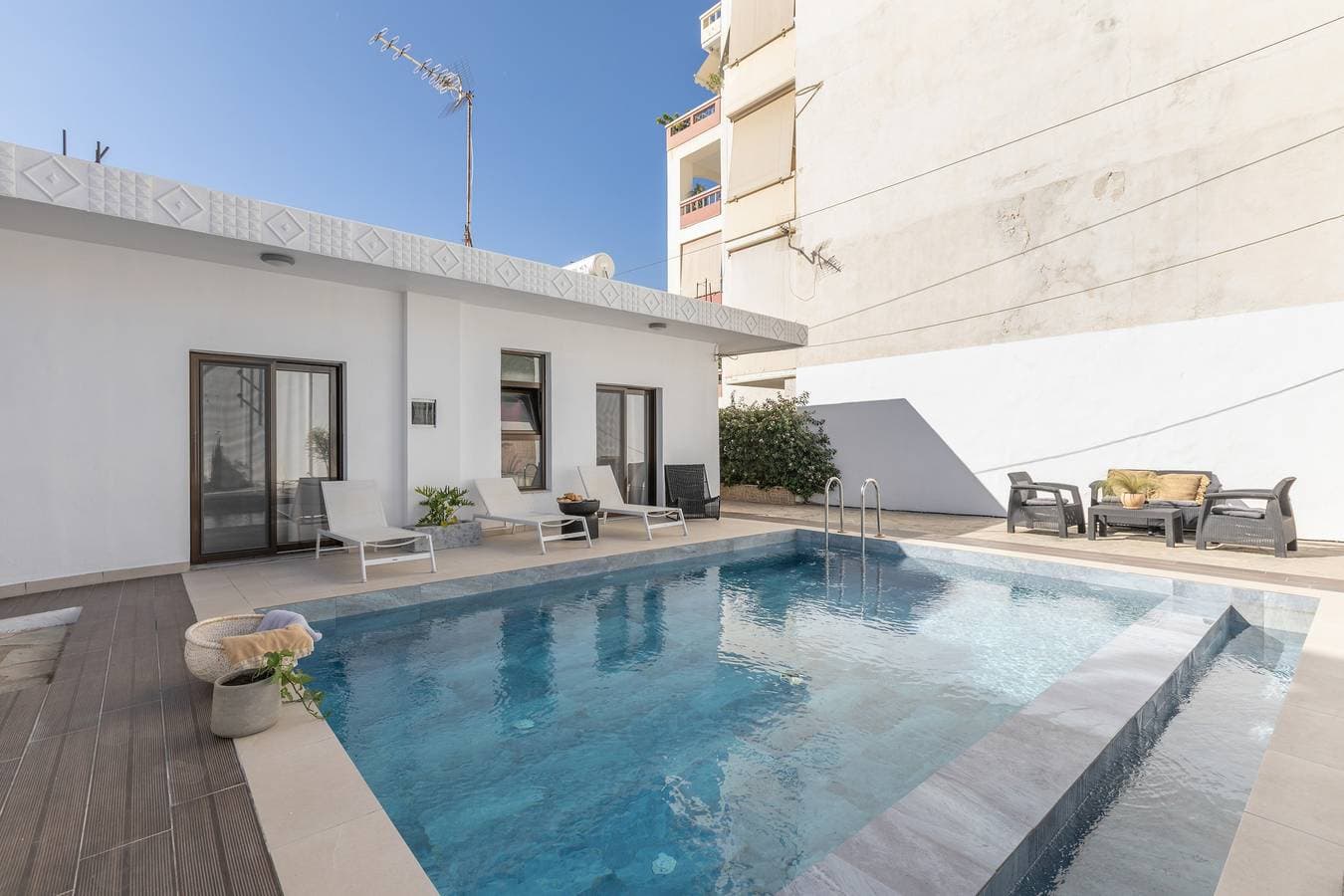 Foto 3 von 30: Ferienvilla 'Luxury 2 Bedroom Villa' mit Meerblick, WLAN und Klimaanlage