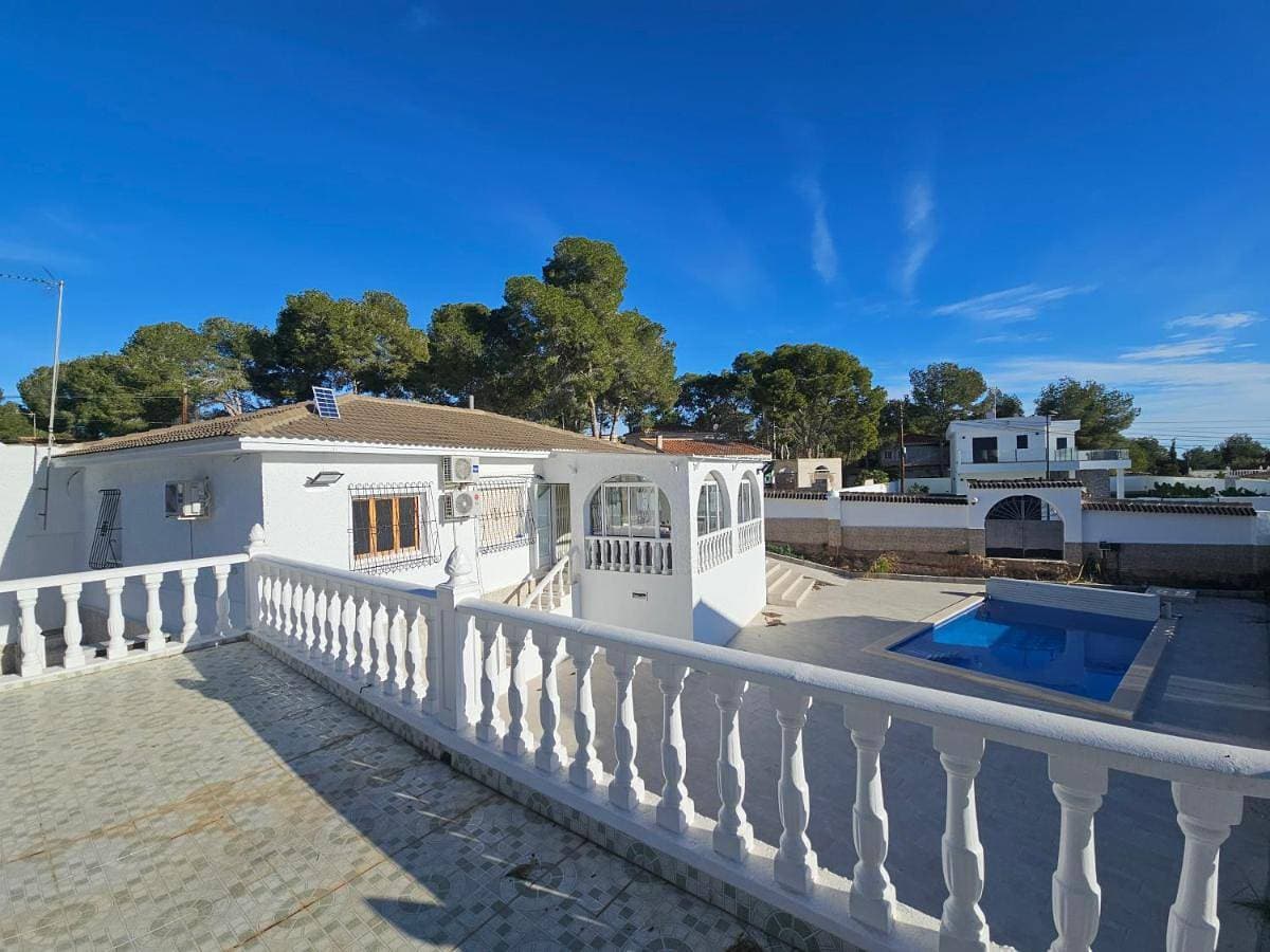Villa Pinar with private pool house 1