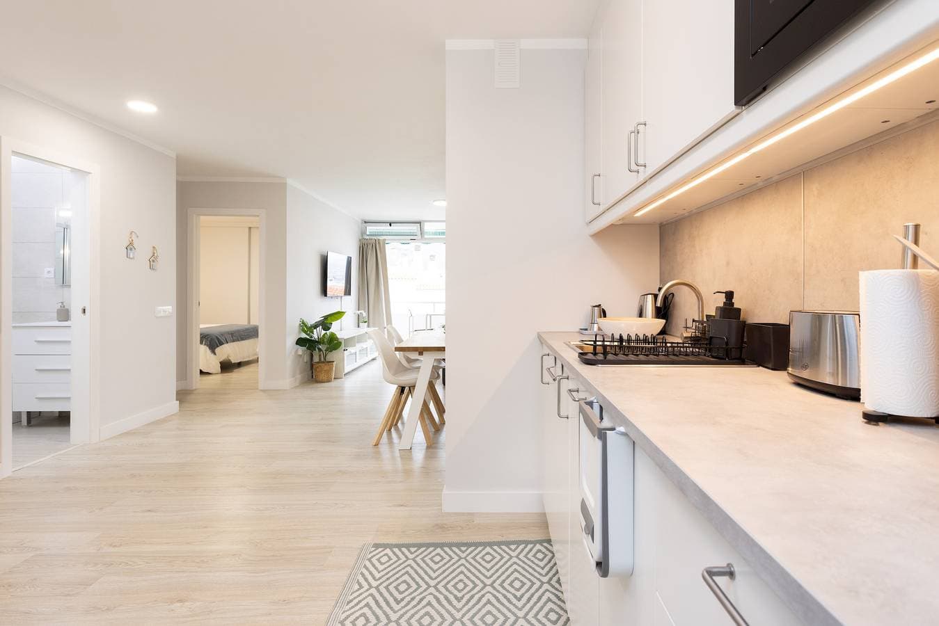 Foto 10 von 28: Ferienwohnung für 4 Personen mit Terrasse