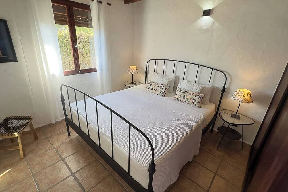 Foto 2 von 30: Villa mit großzügigem Entspannungsbereich und Garten in Lajares.