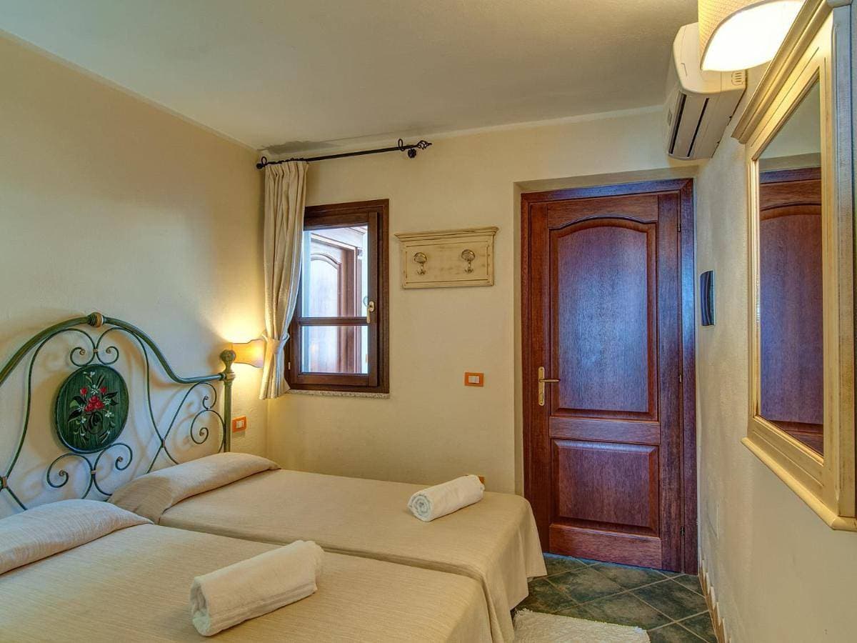 Foto 2 von 10: Triple Room with Sea View