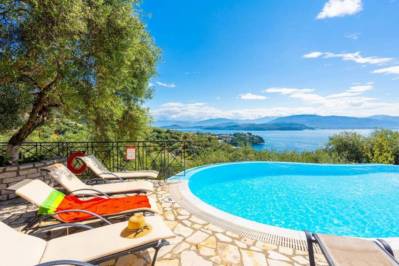 Foto 4 von 31: Villa für 6 Personen mit Kinderpool