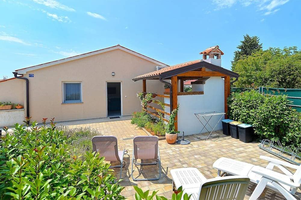 Haus 2195/57155 (Istrien - Peroj), 700m vom Strand 1