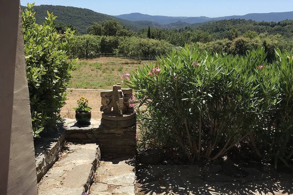 Foto 7 von 30: Le Charme Authentique et Bohème de la Pleine Nature Dans le Golfe de St Tropez