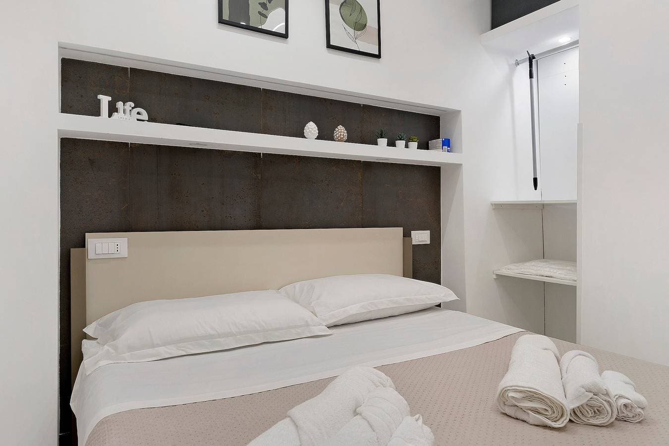 Foto 3 von 21: Apartment 'Sj Amuri Cuore Della Città' mit Balkon, WLAN und Klimaanlage