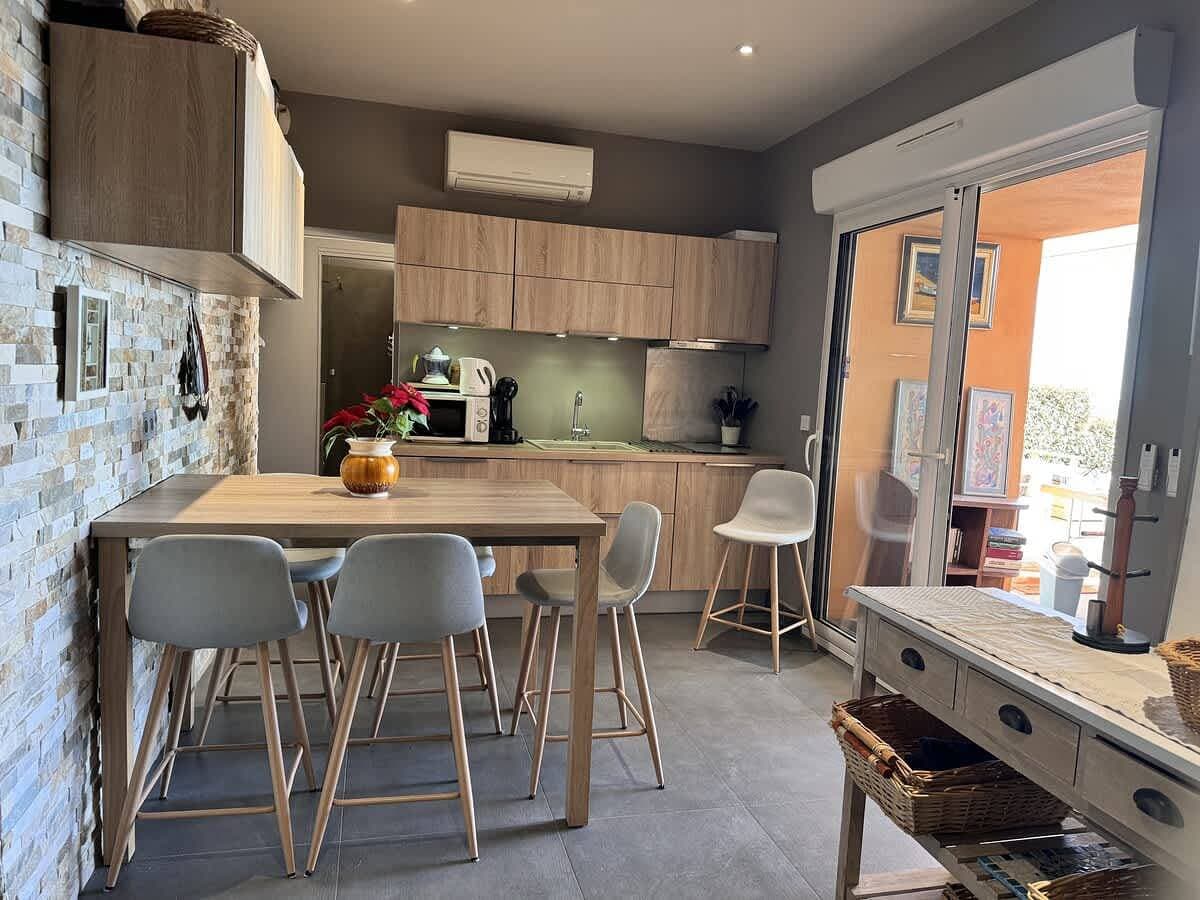 Foto 12 von 12: Ferienwohnung für 4 Personen mit Garten