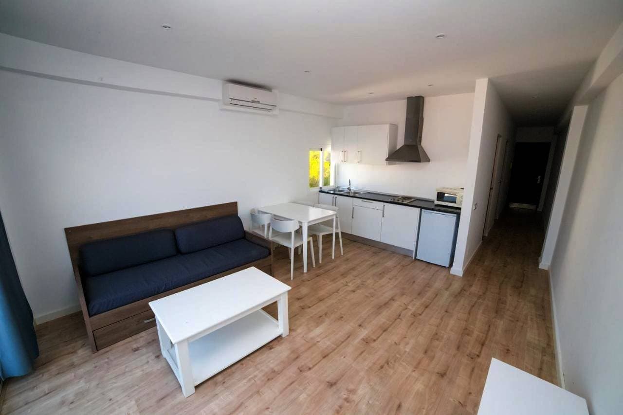 Foto 5 von 12: One-Bedroom Apartment