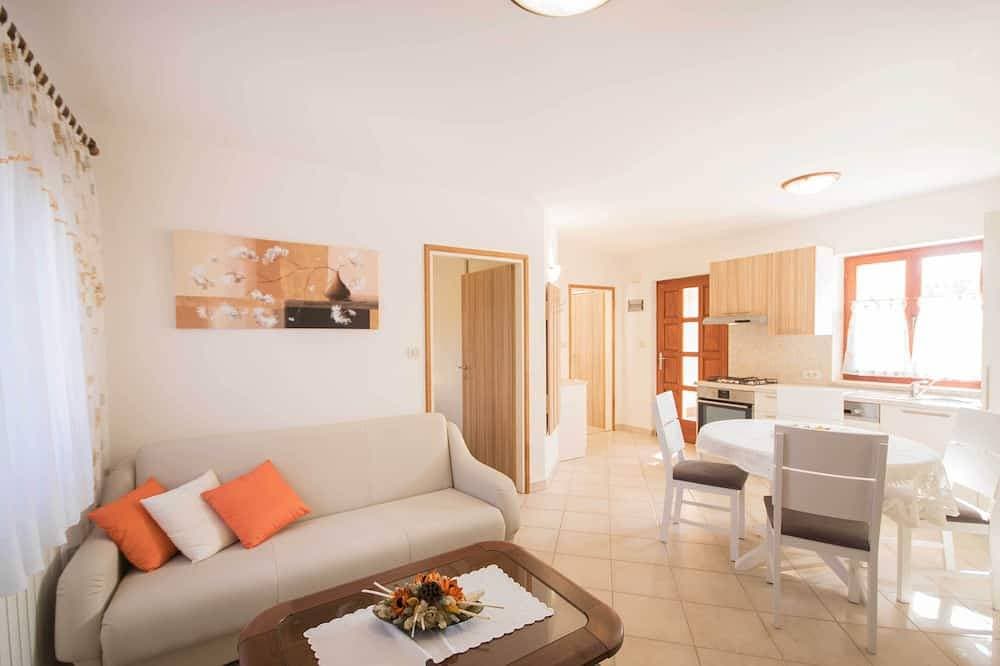 Foto 12 von 30: Ein luxuriöses Haus in einem ruhigen Dorf in der Nähe des Meeres
