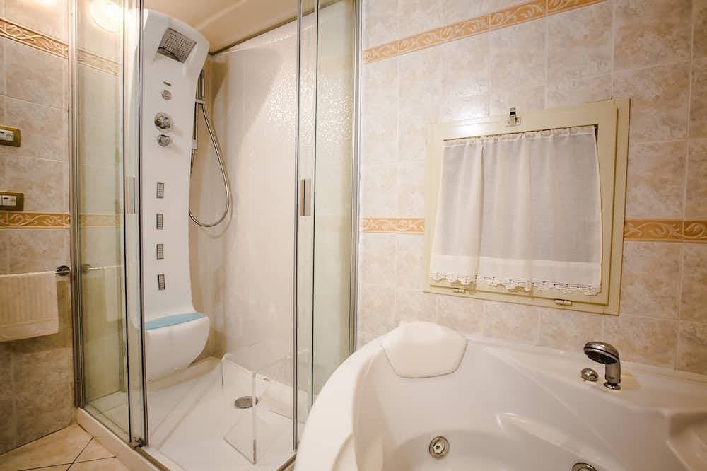 Foto 6 von 30: Villa Nuba, Residenz Bonfigli, Spa-Raum, WLAN, Kamin, Öko-Pool, 5 Minuten vom Zentrum entfernt