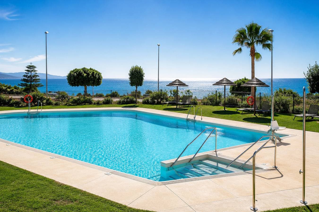 Foto 4 von 31: 12. La Sabina – pool view apartment