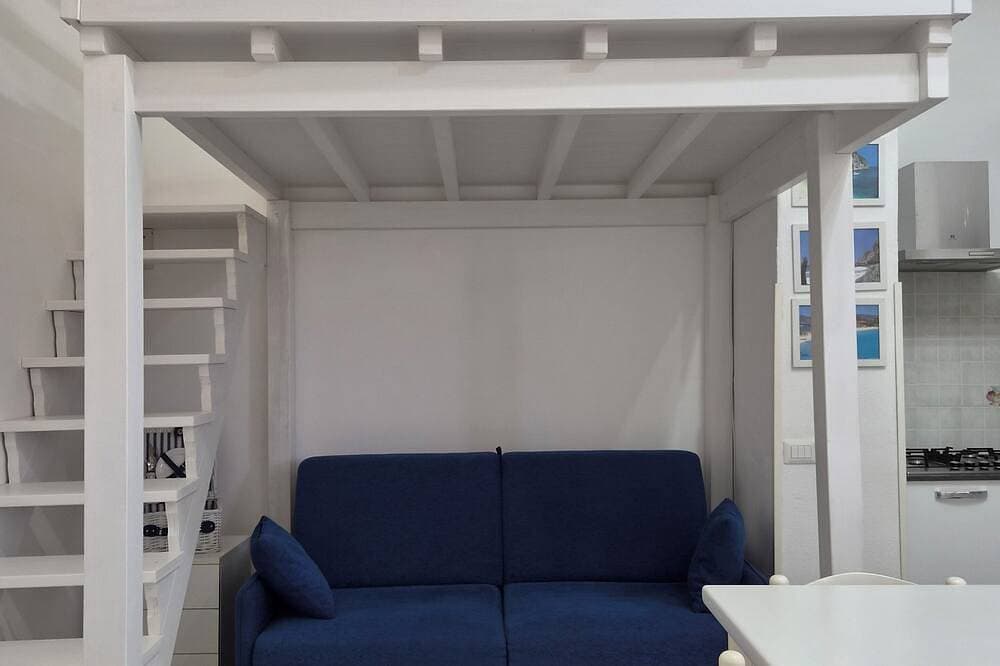 Foto 10 von 30: Five minutes from the beach, EightA cottage in private family village