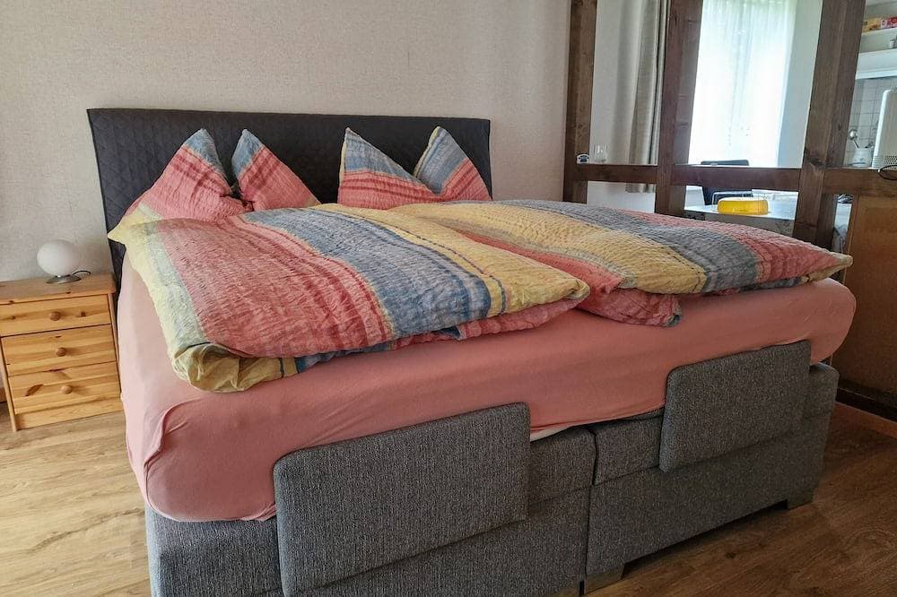 Foto 3 von 28: Beatenberg, grosse, ruhige 1 Zi-Wohnung  Wi-Fi/WLAN, Balkon, Aussicht