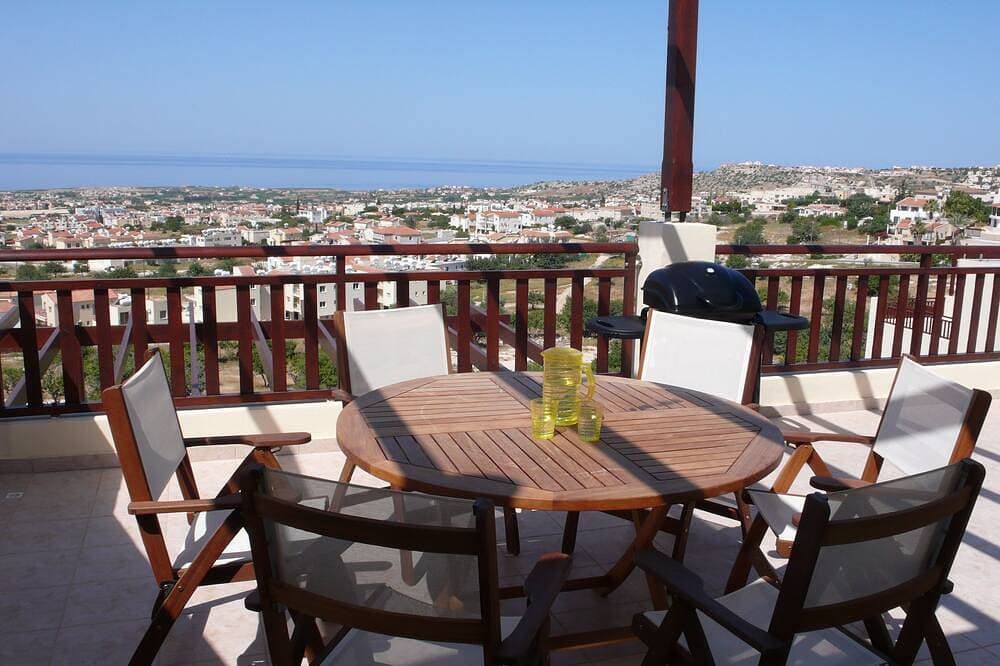 Foto 13 von 14: Schöne Penthouse-Wohnung mit 2 Schlafzimmern in Peyia. Gemeinschaftspool - Free WiFi