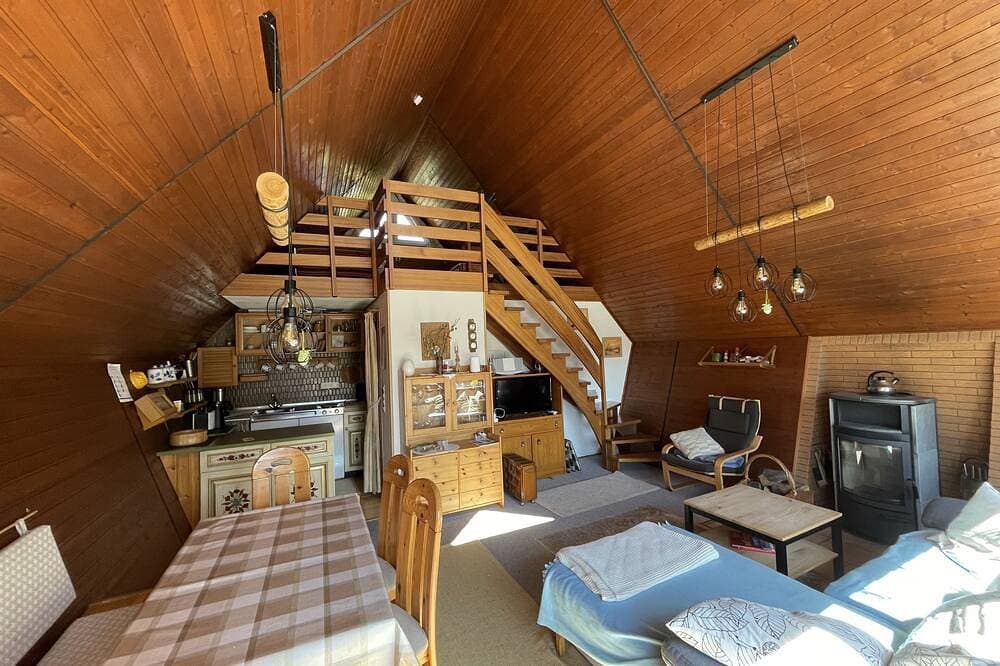 Foto 9 von 30: Ruhiges, gemütliches Ferienhaus mit Kamin, Grillplatz und traumhafter Aussicht