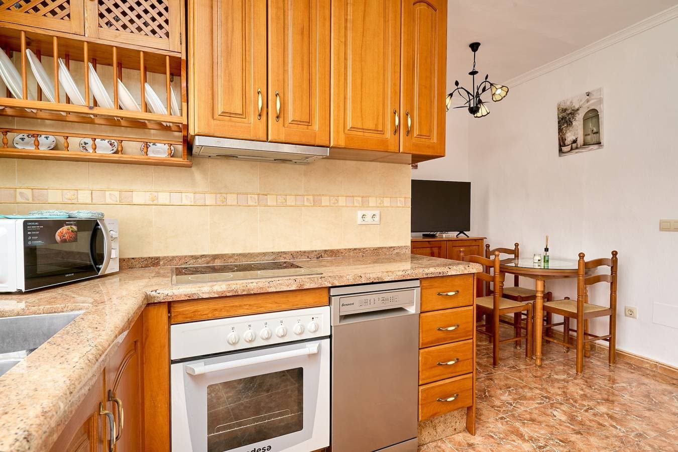 Foto 4 von 30: Ferienhaus 'Carmela' mit Bergblick, WLAN und Klimaanlage