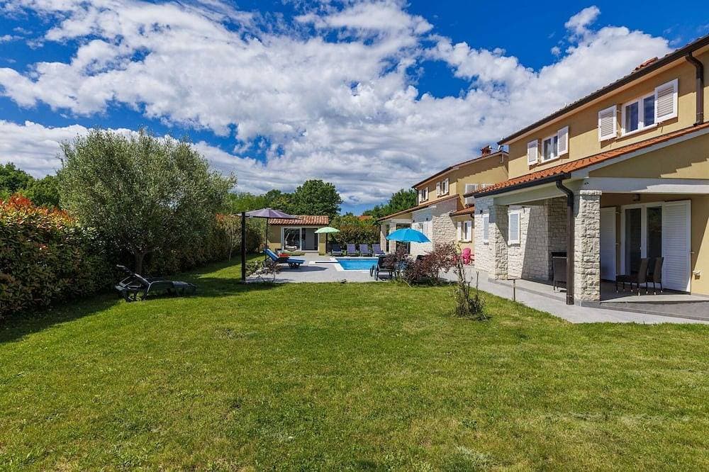 Foto 6 von 30: Alleinstehendes Ferienhaus mit  W-Lan, Klimaanlage, privatem Pool, TV, Terrasse, Haustiere erlaubt