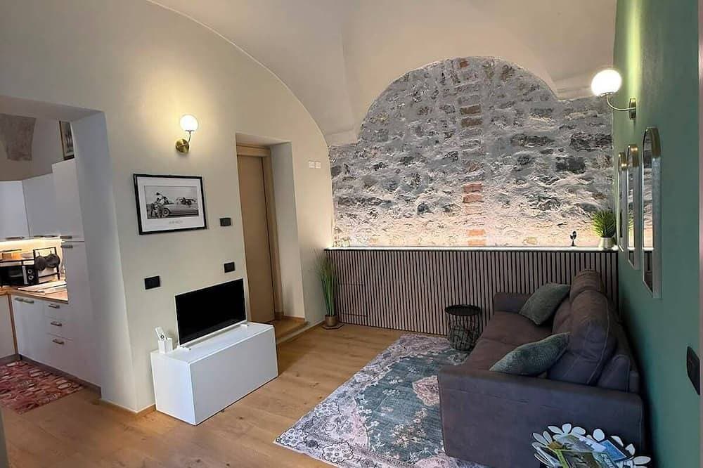 Wisteria Secret Garden ApartmentHistoric Palace&Private Courtyard (Max 3 Guests) 1
