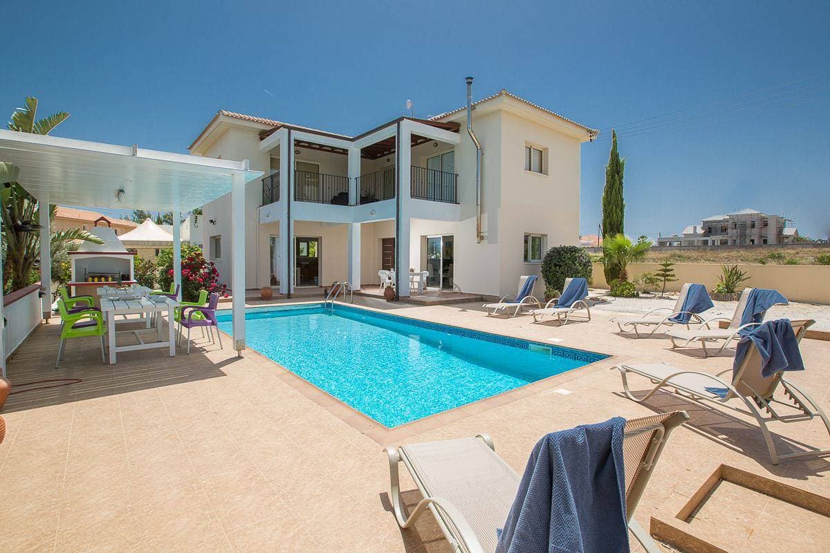 Villa 1