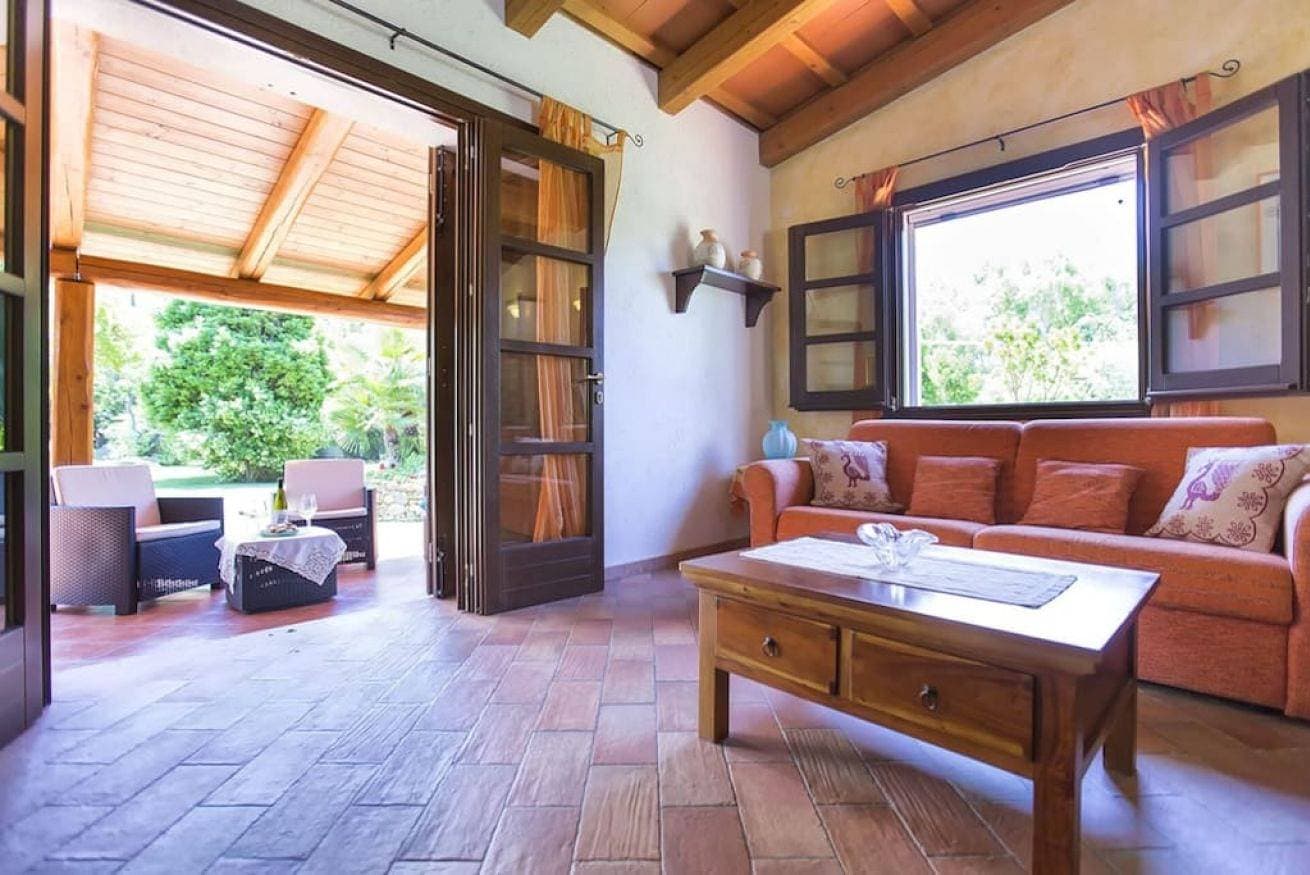 Foto 7 von 55: Villa Porticciolo near the beach for 6 people, with air conditioning,