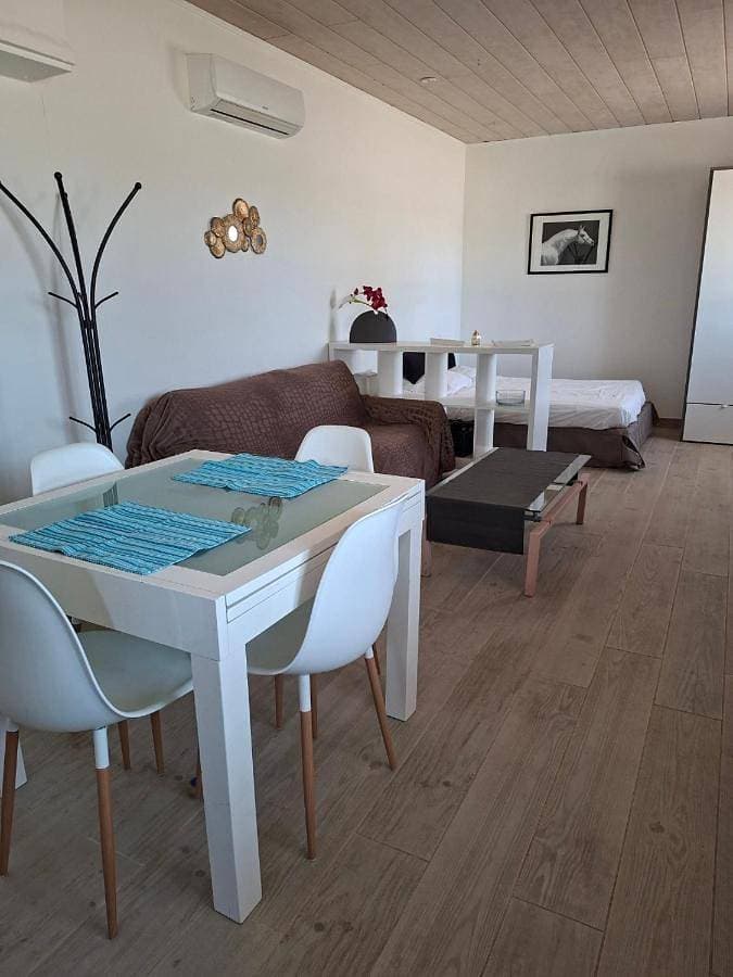 Foto 4 von 7: One-Bedroom Apartment