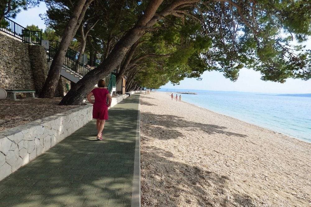 Foto 11 von 14: Ferienwohnungen und Zimmer Denis,, Baška Voda, hr