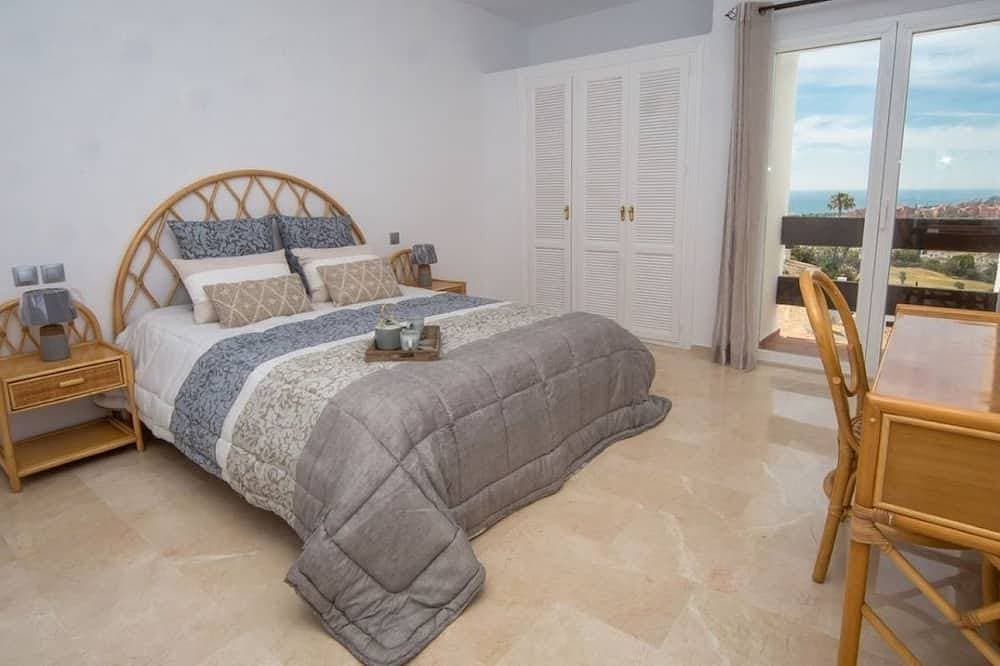 Foto 2 von 30: Modernes, renoviertes Apartment mit 2 Betten und 2 Bädern, hervorragendem Meer- und Golfblick