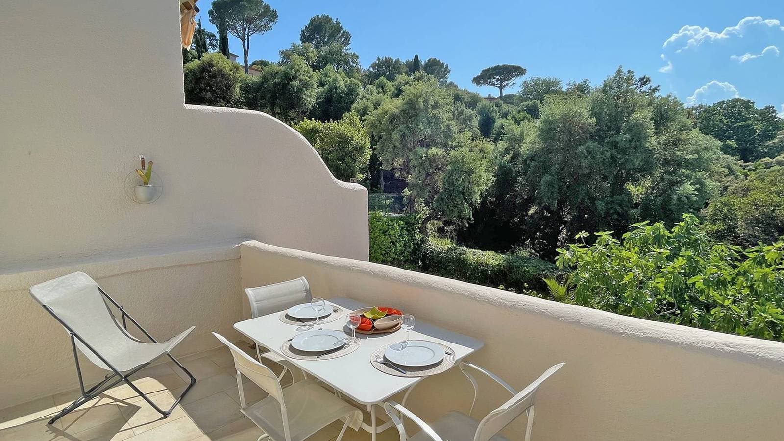 Foto 3 von 15: Apartment T2 - 3 Personen - Klimaanlage - Pool und Tennisresidenz - Freier Blick - Sainte Maxime