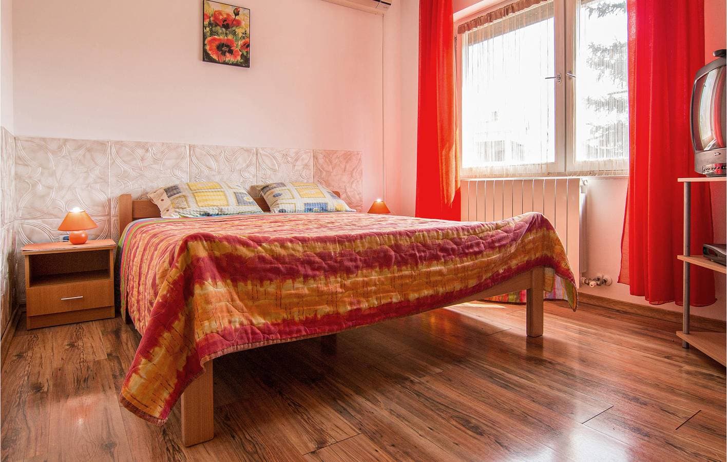 Foto 6 von 19: Charmante 2-Zimmer-Wohnung mit Pool, Parkplatz und WLAN – 2,5 km vom Strand entfernt
