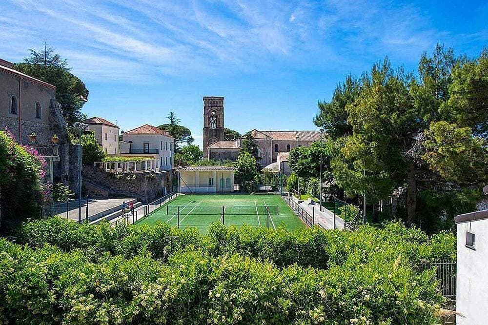 Foto 9 von 19: Villa Elicona A: A welcoming apartment situated in a central location, at a short distance from the Cathedral of Ravello, with Free Wi-Fi.