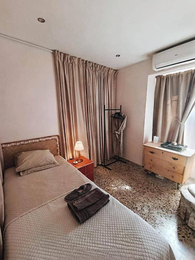 Foto 2 von 10: Double Room with Private Bathroom