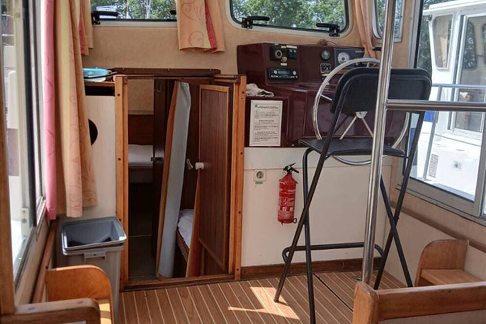Foto 4 von 18: Vintage Hausboot auf dem Wasser - 6 Pers.