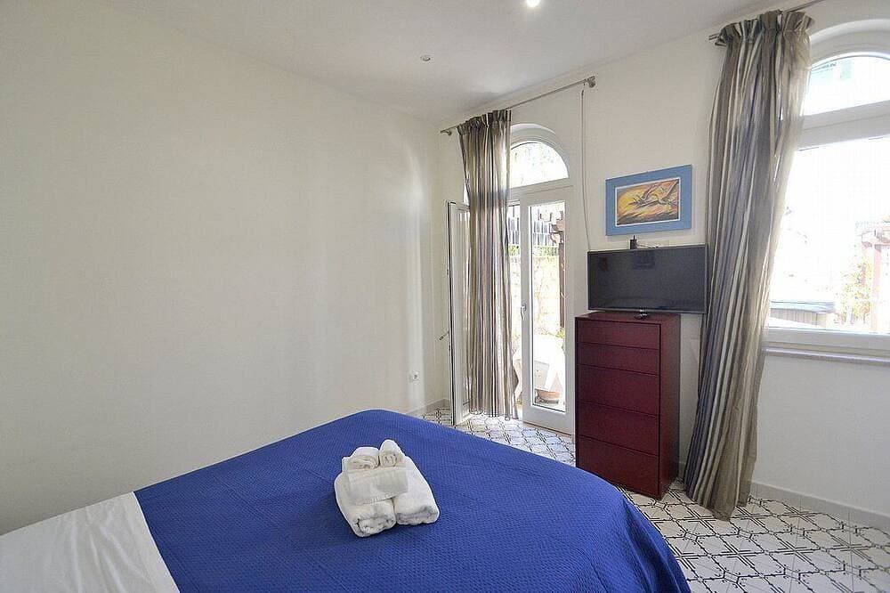 Foto 4 von 19: Villa Elicona A: A welcoming apartment situated in a central location, at a short distance from the Cathedral of Ravello, with Free Wi-Fi.